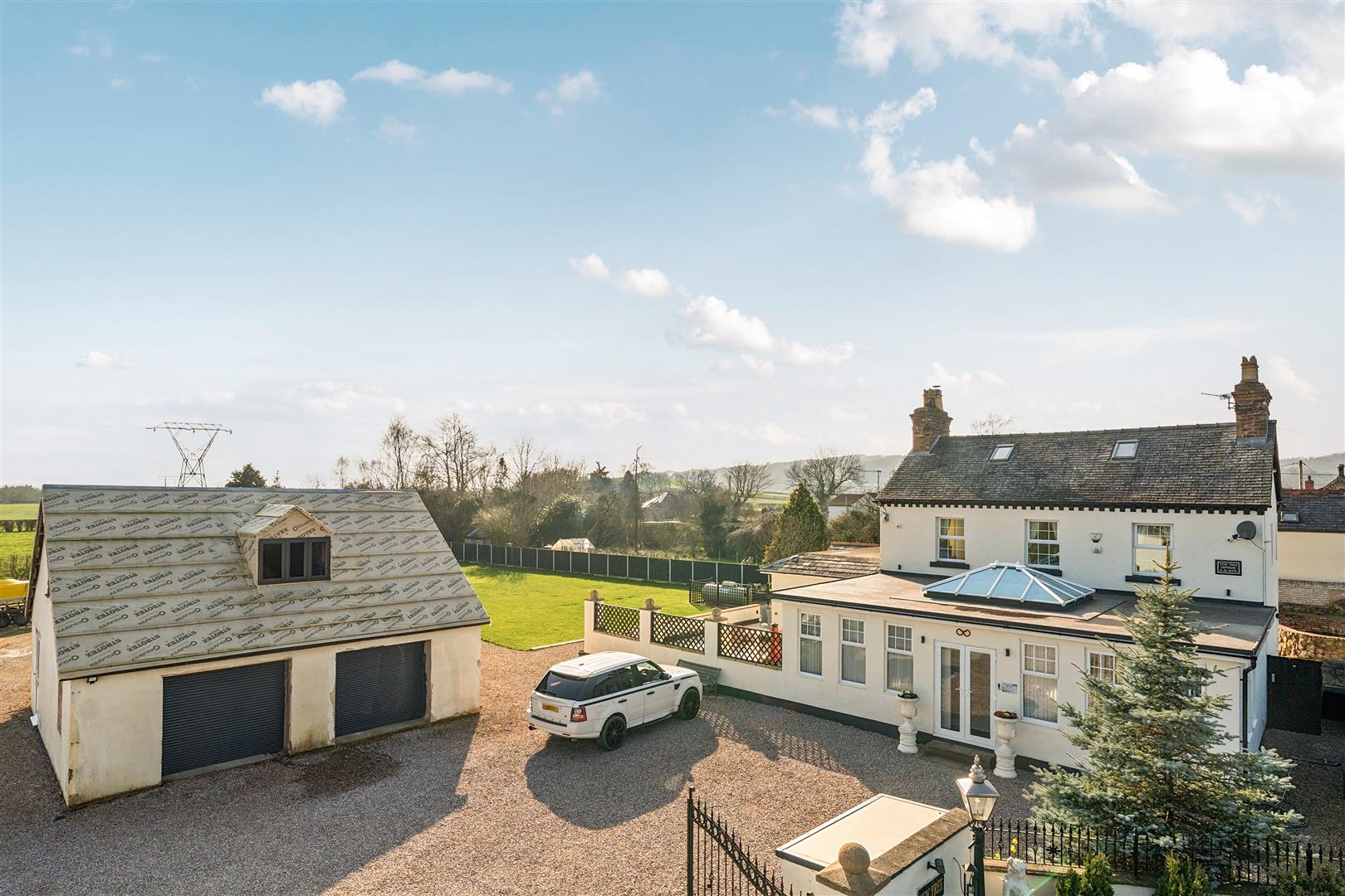 Yew Tree, Oswestry, SY10 8AH | Estate Agents & Auctioneers